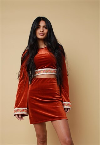 RUST VELVET BELL SLEEVE