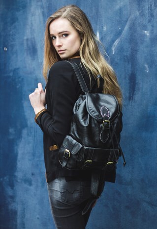 MEDIUM BLACK LEATHER BACKPACK