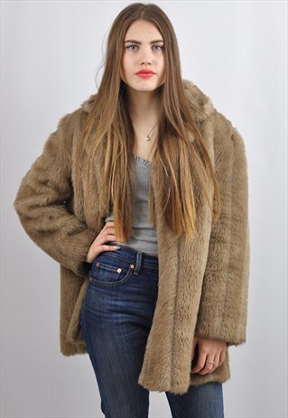 VINTAGE LIGHT BROWN FAUX FUR COAT
