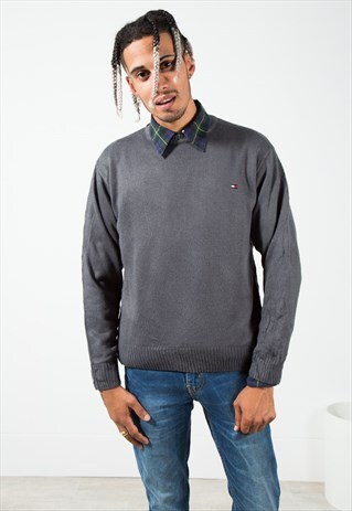 ON SALE VINTAGE 80S TOMMY HILFIGER KNITWEAR JUMPER / S0325