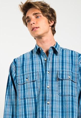 VINTAGE 80S LEVI'S DENIM SHIRT / S3341