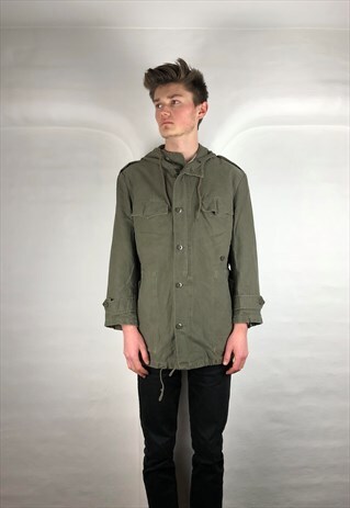 VINTAGE 90'S KHAKI GERMAN ARMY PARKA COAT WITH HOOD LARGE