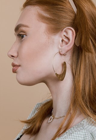 GOLD DRIP LOOP WIRE HOOPS