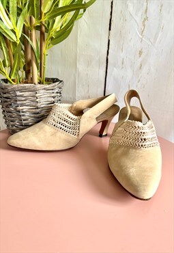 Vintage Cream Pointed Toe Cut Out 60's Shoes