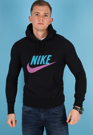 VINTAGE NIKE HOODIE IN BLACK NH111