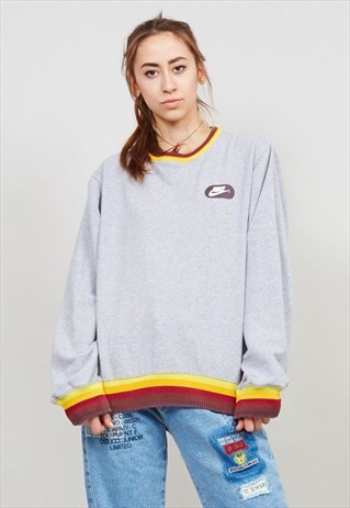VINTAGE OVERSIZED 70'S GREY NIKE SWEATER