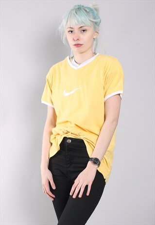 VINTAGE NIKE T-SHIRT