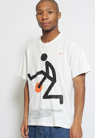 VINTAGE NIKE BASKETBALL T-SHIRT