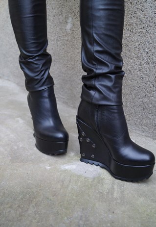 BLACK BOOTS/LEATHER/ORTHOPEDIC/ANKLE BOOTIES/STUDS/F1600