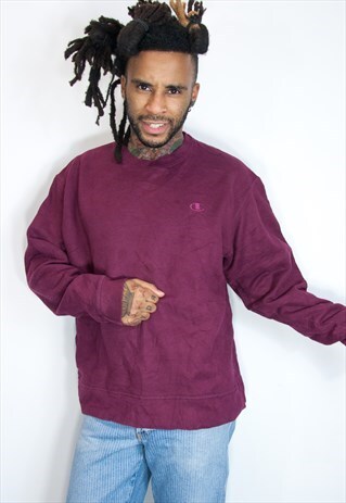EMBROIDED CHAMPION SWEATSHIRT