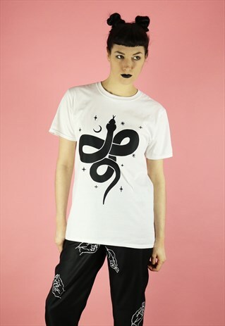COILED SNAKE MOON STARS ILLUSTRATION PRINT T-SHIRT - WHITE