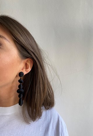 BLACK BEADED DROPPER EARRINGS