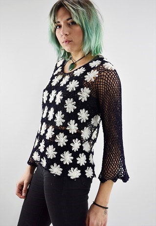 VINTAGE CROCHET TOP IN BLACK WITH WHITE FLORA PATTERN.
