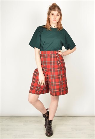 VINTAGE 80S HIGH WAIST CULOTTE SHORTS IN RED TARTAN CHECK
