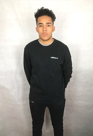 VINTAGE ADIDAS SWEATSHIRT
