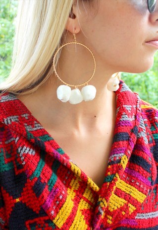 CREOLE EARRINGS WITH POMPOMS