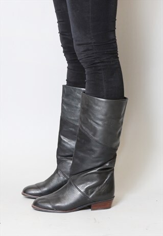 VINTAGE 1980'S FLAT MATT BLACK LEATHER BOOTS
