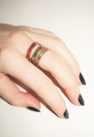 1970S VINTAGE CLOISONNE ENAMEL RING SET