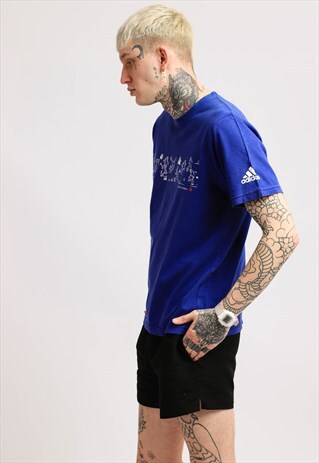 VINTAGE ADIDAS T-SHIRT