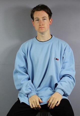 VINTAGE TOMMY HILFIGER SWEATSHIRT IN BABY BLUE WITH EMBROIDE