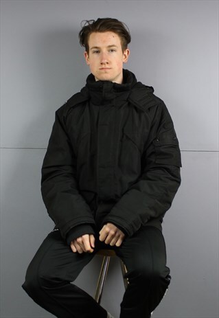 VINTAGE STONE ISLAND COAT IN BLACK WITH HOOD.