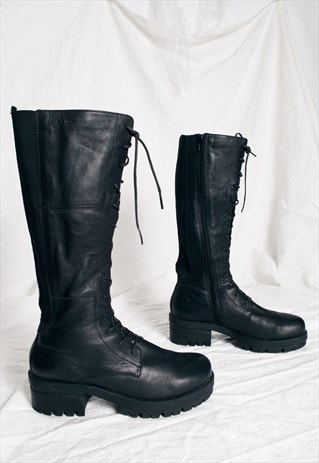 Vintage Y2K Vagabond Combat Boots in Black