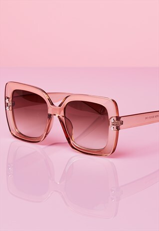 ON WEDNESDAYS WE WEAR PINK SUNGLASSES
