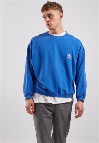VINTAGE ADIDAS SWEATSHIRT