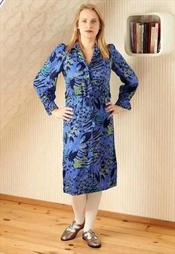 Bright blue and green long sleeve belted vintage dress