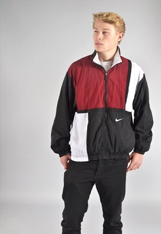 VINTAGE NIKE BLACK TRACK TOP
