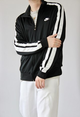 VINTAGE NIKE ZIP-UP JACKET