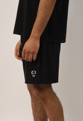 VINTAGE NIKE SHORTS