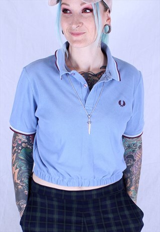 CROPPED FRED PERRY FESTIVAL Y2K TSHIRT