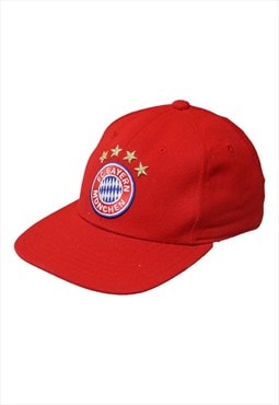 Vintage Adidas FC Bayern Munchen Red Snapback Cap Mens