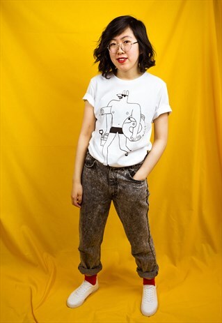 BEACH HUNK SCREEN PRINTED GRAPHIC WHITE T-SHIRT