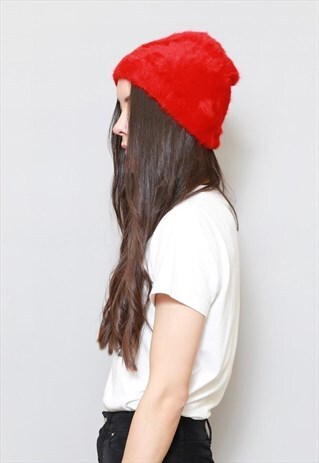 VINTAGE STYLE SOFT RED WOOL BEANIE