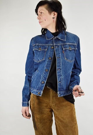 VINTAGE 90'S LEVI'S DISTRESSED BOYFRIEND FIT DENIM JACKET