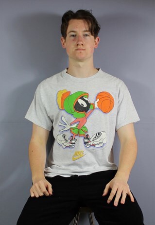 VINTAGE NIKE SPACE JAM MARVIN MARTIAN T-SHIRT IN GREY WITH G