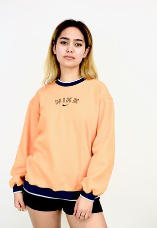 VINTAGE 90'S NIKE SWEATSHIRT
