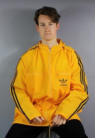 VINTAGE ADIDAS HOODED WINDBREAKER JACKET IN ORANGE/YELLOW WI