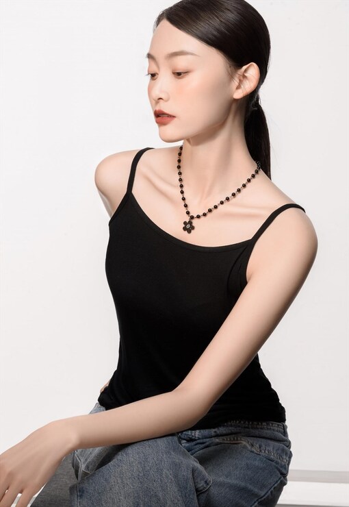 garment image