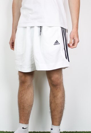 VINTAGE ADIDAS SHORTS IN WHITE WITH EMBROIDERED LOGO, POCKET