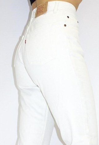 90'S PREMIUM VINTAGE OFF WHITE LEVI'S JEANS