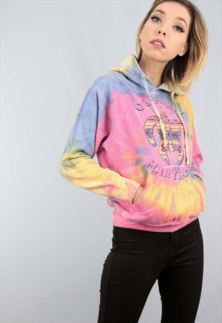 tie dye 90s outfits