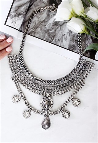 SILVER DIAMANTE STONE CHUNKY STATEMENT NECKLACE