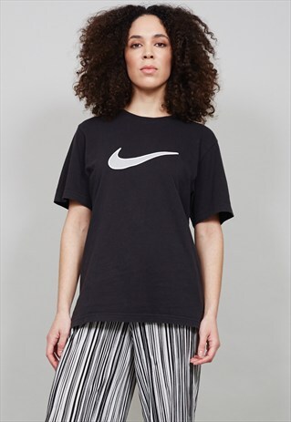 VINTAGE 90'S OVERSIZED BLACK NIKE T-SHIRT