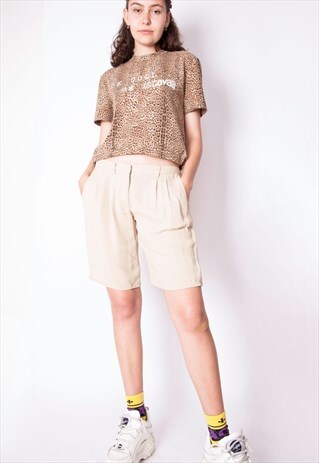 VINTAGE 90S PRADA BEIGE SHORTS ID:6252