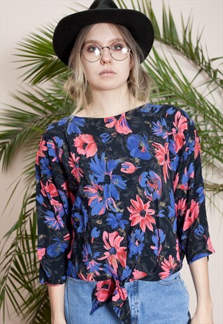 3/4 SLEEVE FLOWERY, CROPPED BLOUSE FROM EARLY 80S