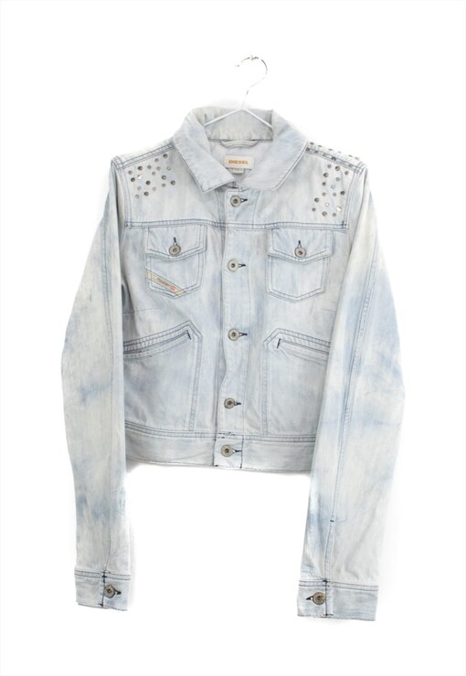 garment image