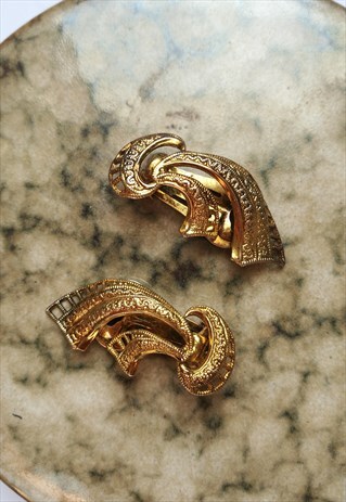 VINTAGE 90S STATEMENT GOLD TONED CLIP ON EARRINGS